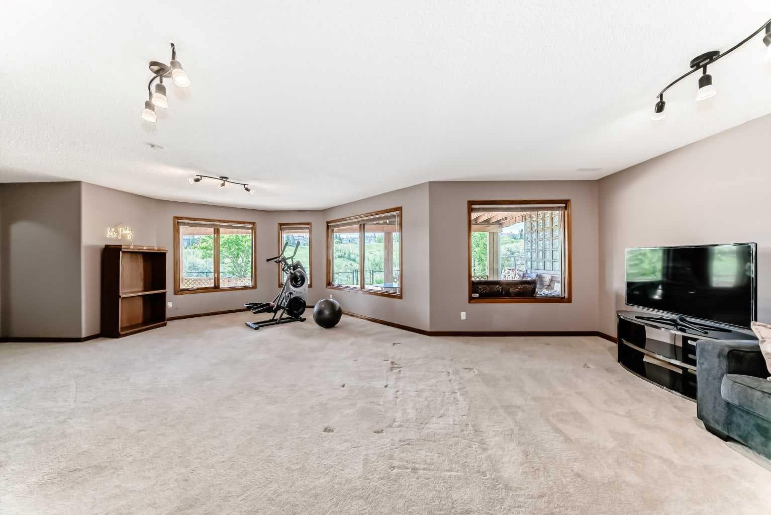 121 Edgeridge Park NW