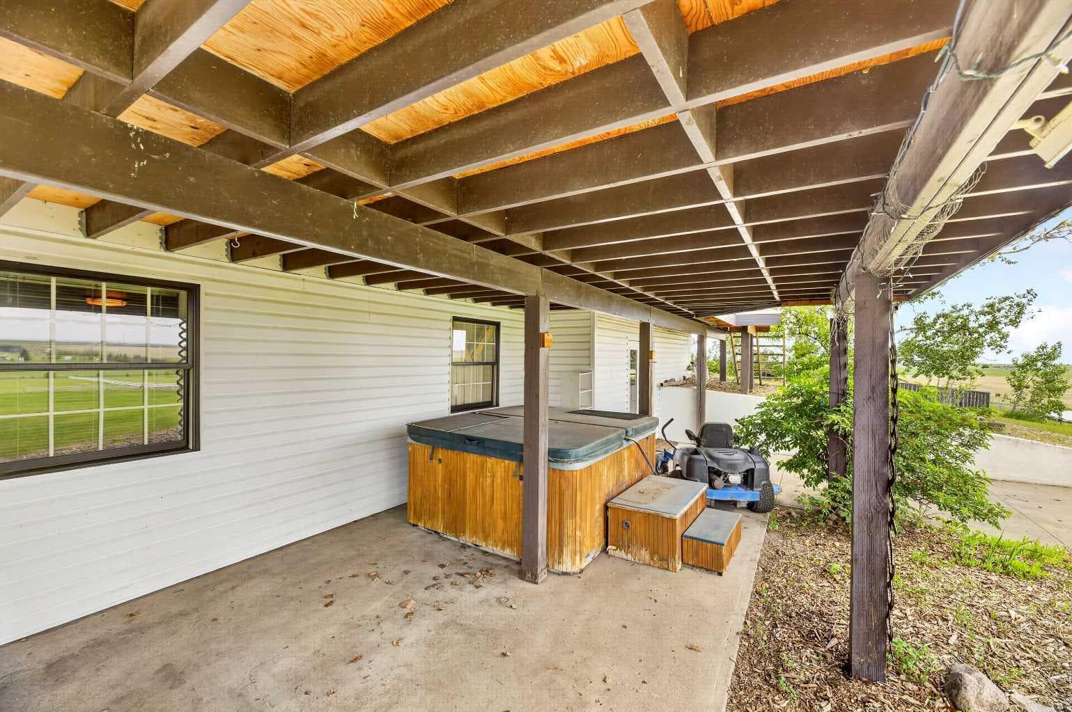 272098 Range Road 282A  