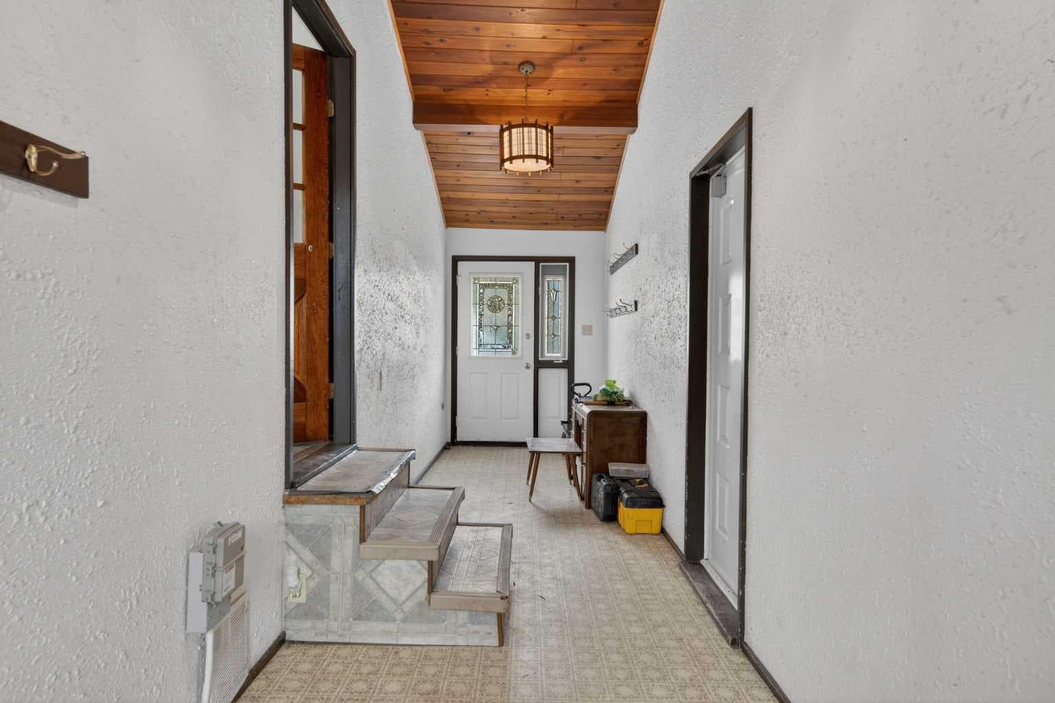 272098 Range Road 282A  