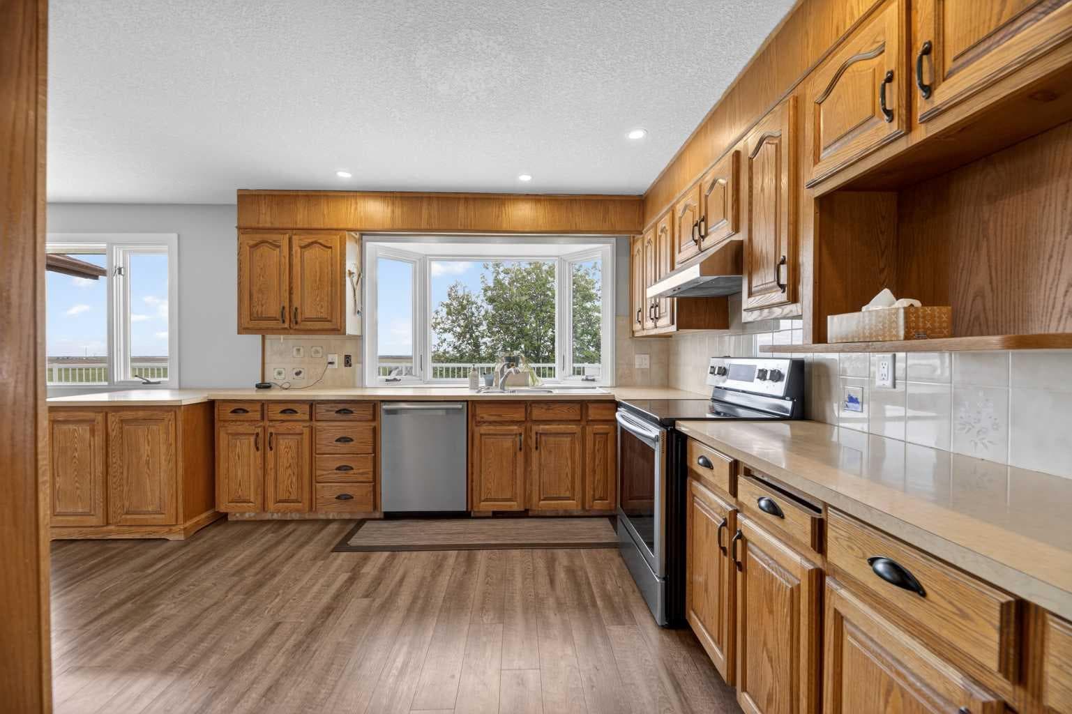 272098 Range Road 282A  