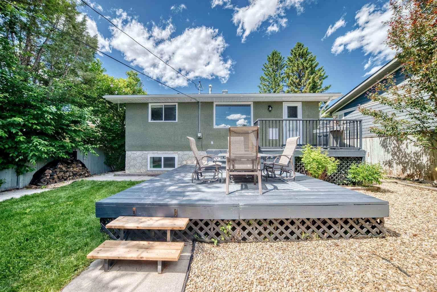 170 Lake Sylvan Close SE
