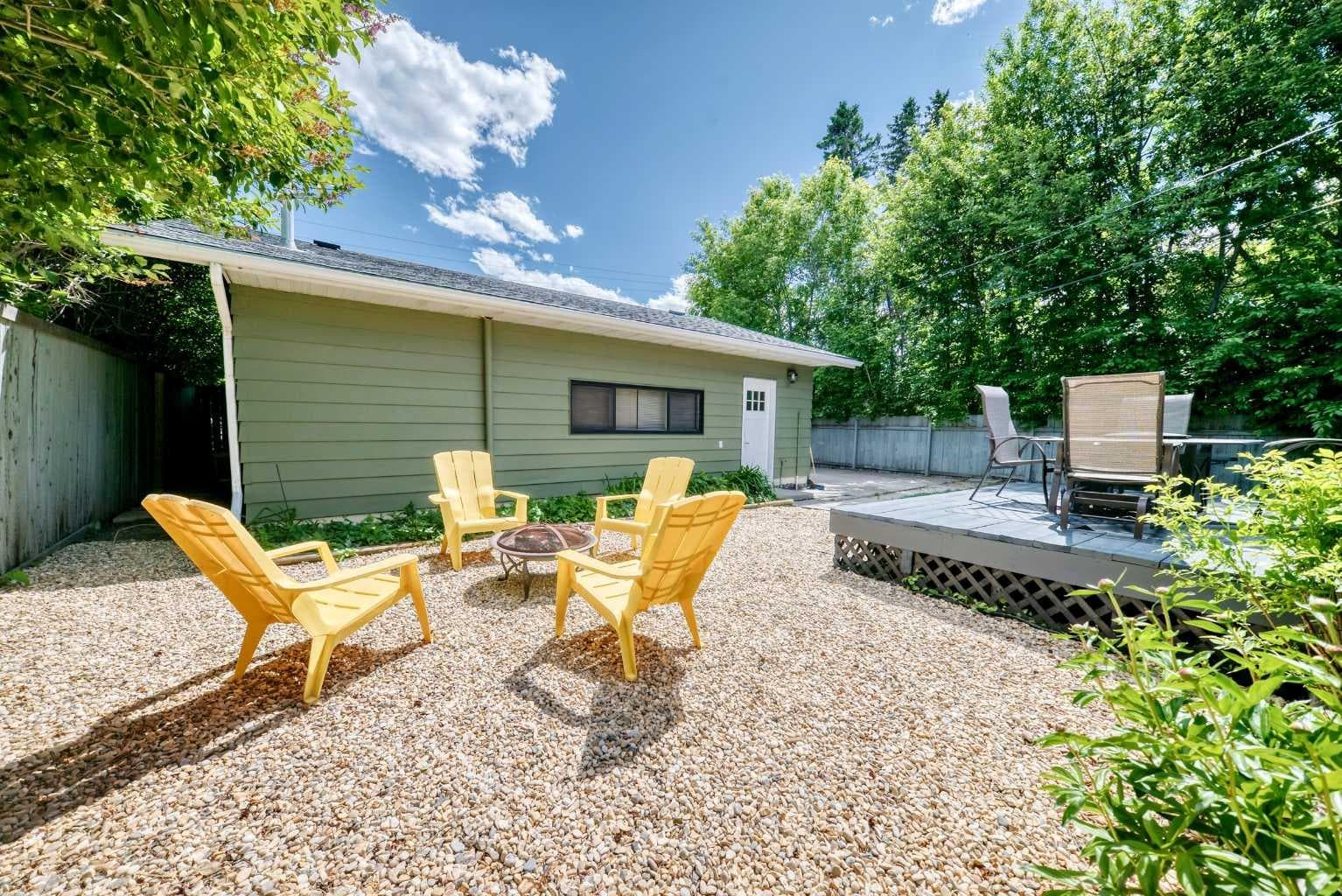 170 Lake Sylvan Close SE