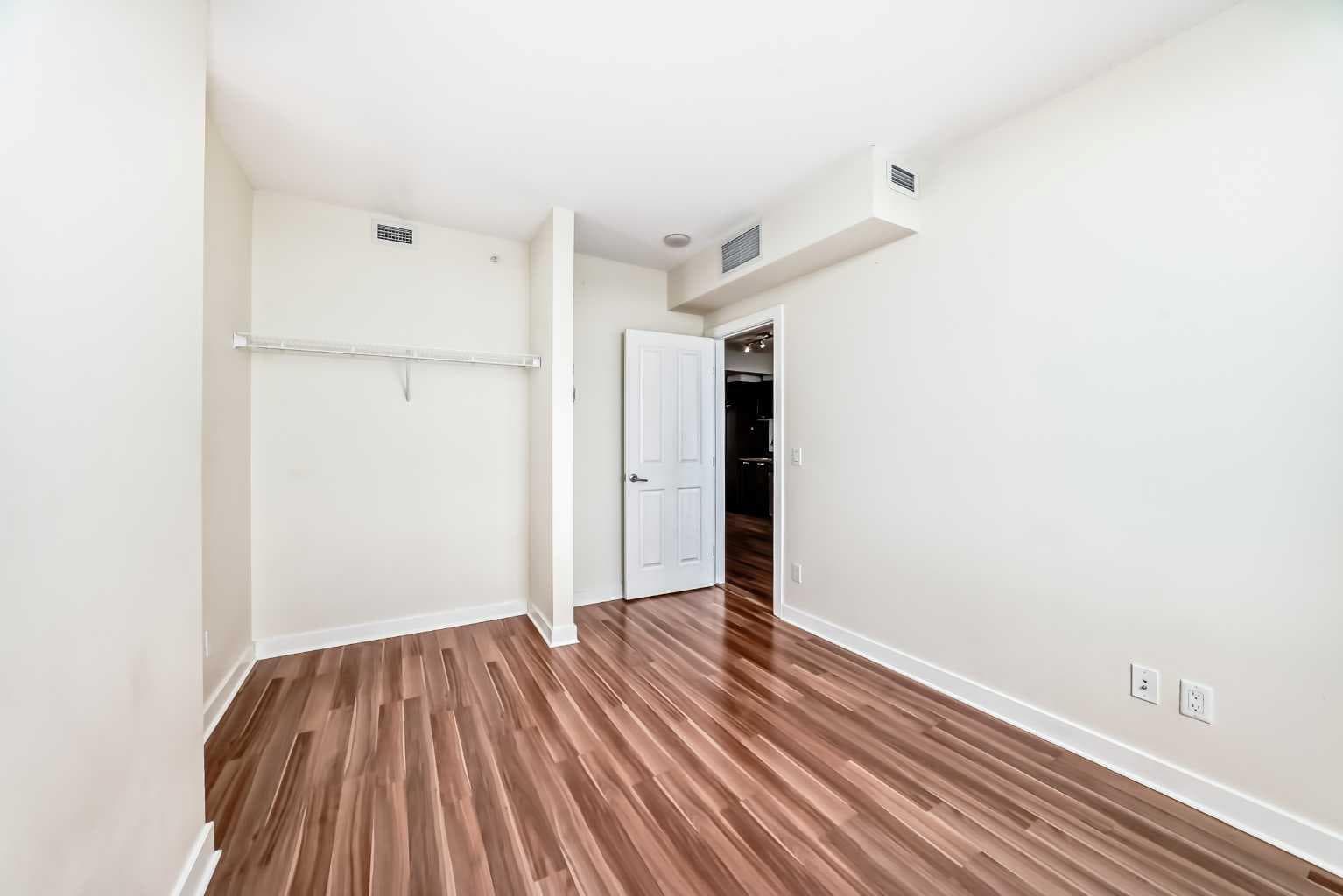 1607, 3830 Brentwood Road NW
