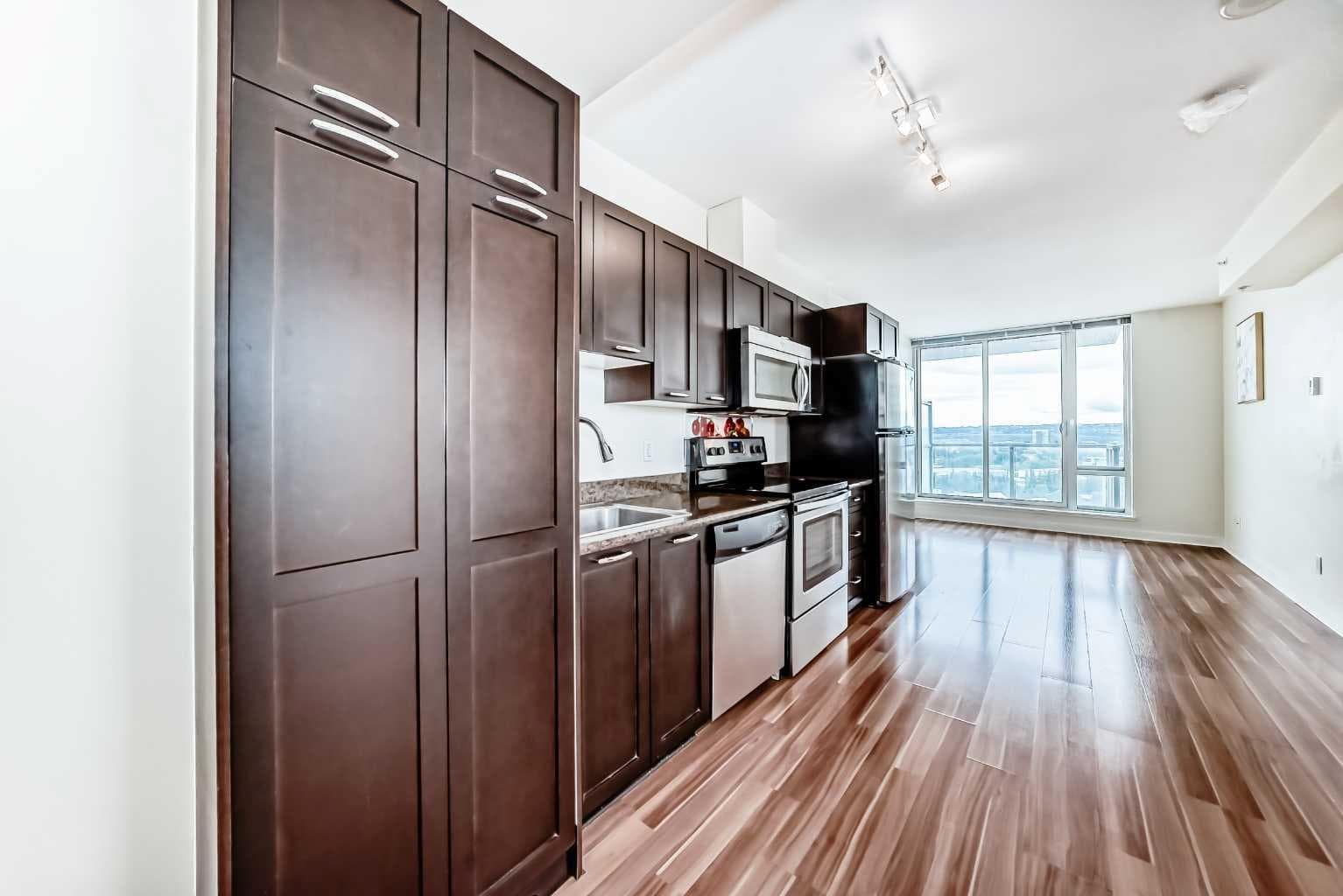 1607, 3830 Brentwood Road NW