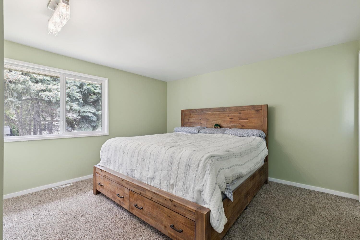 28 Cantrell Bay SW
