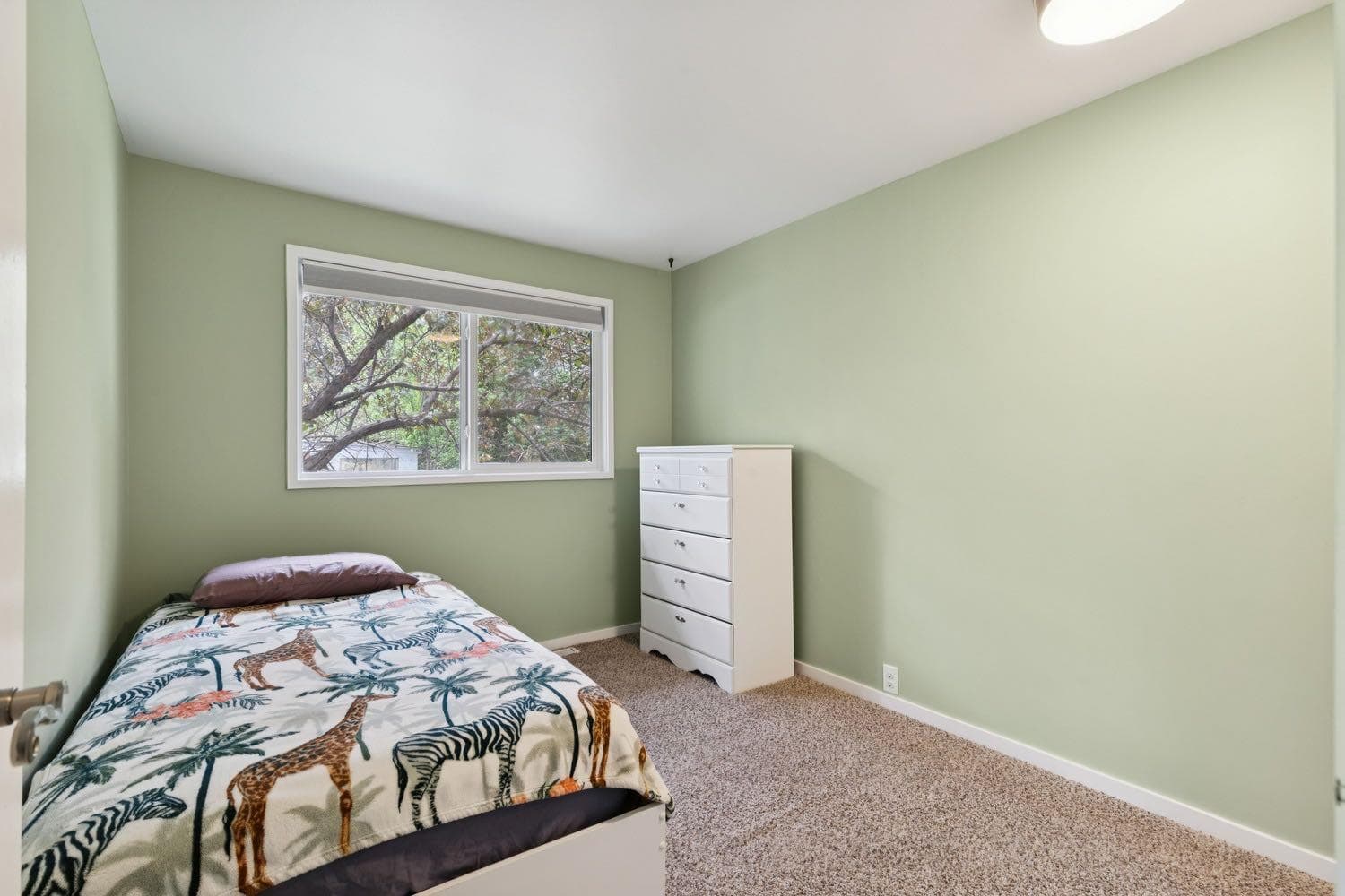 28 Cantrell Bay SW