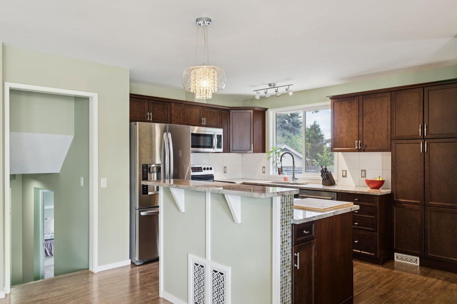 28 Cantrell Bay SW
