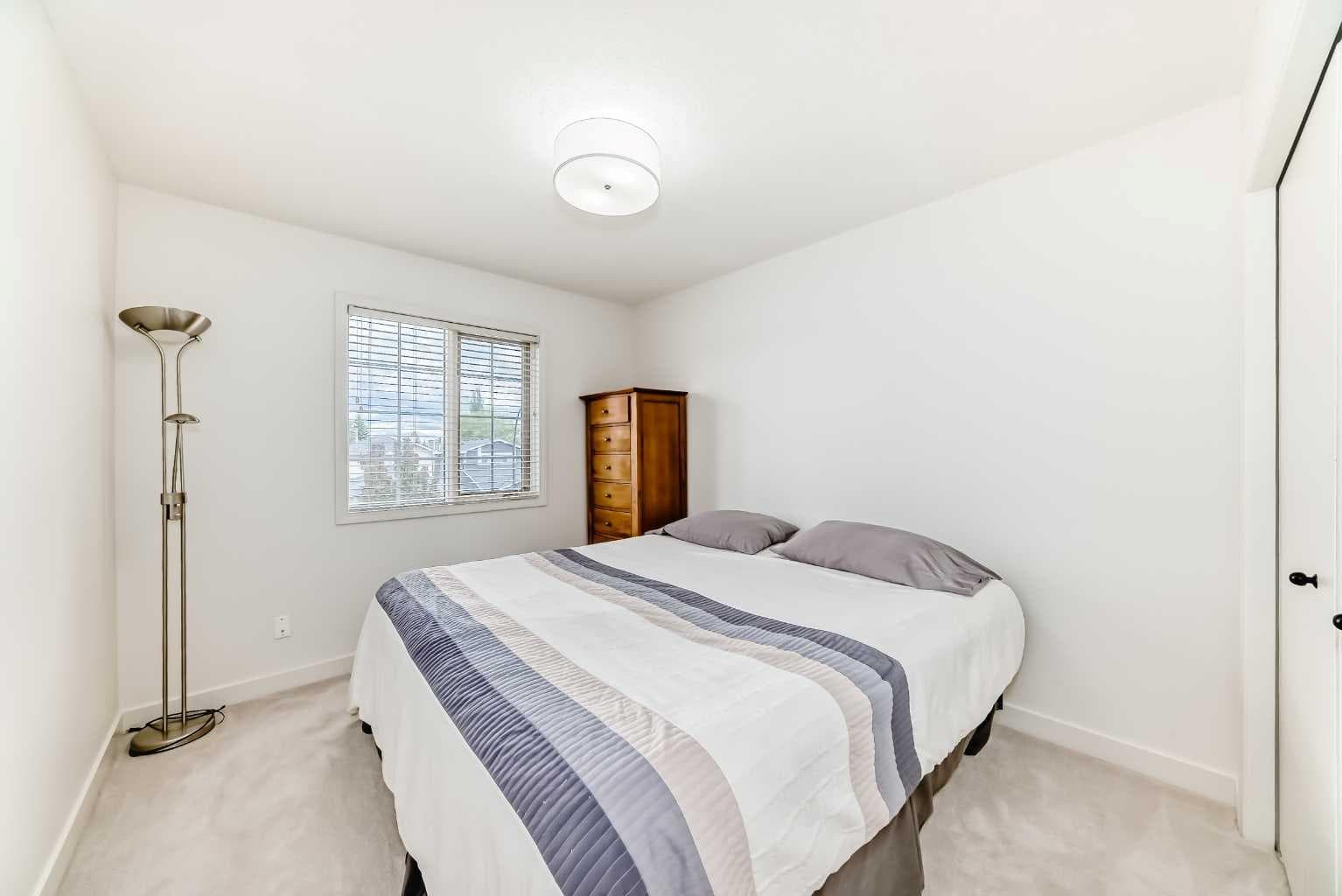 163 Shannon Circle SW