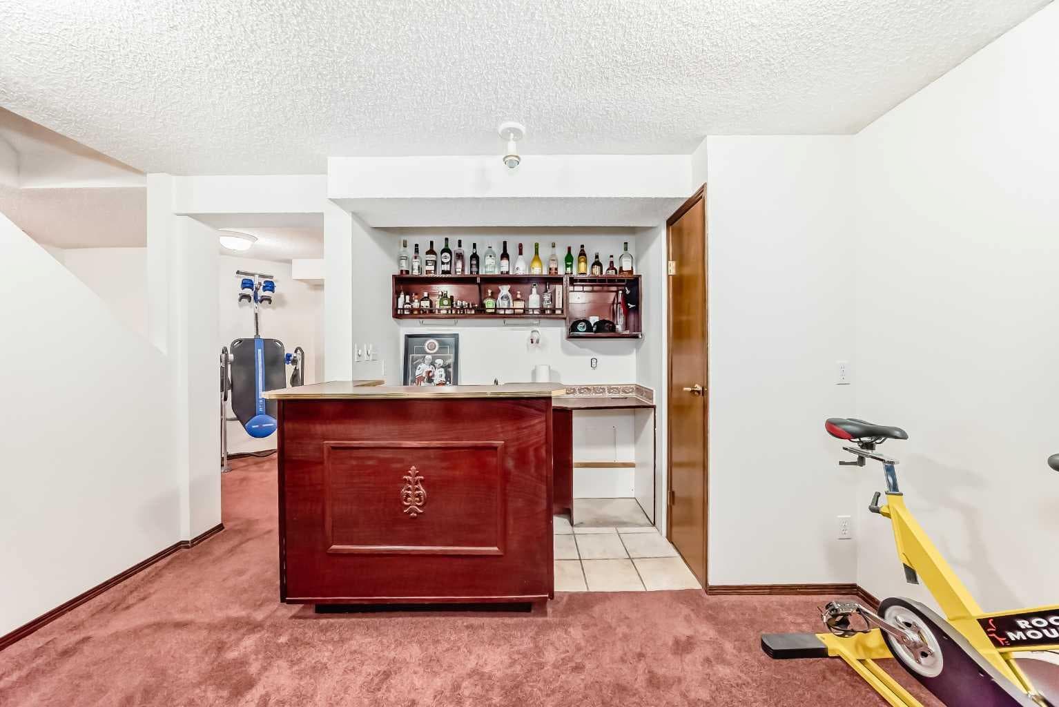 163 Shannon Circle SW