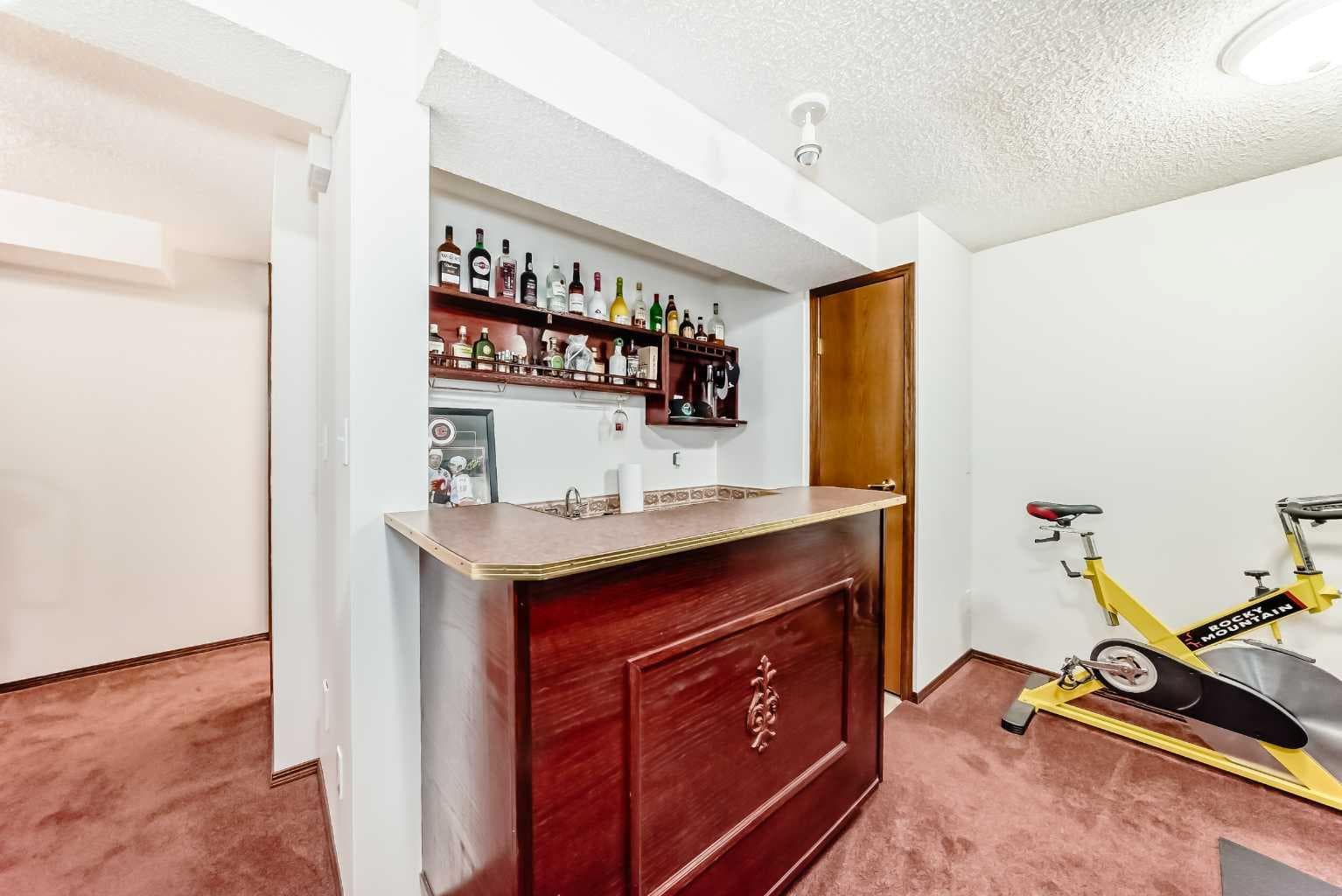 163 Shannon Circle SW