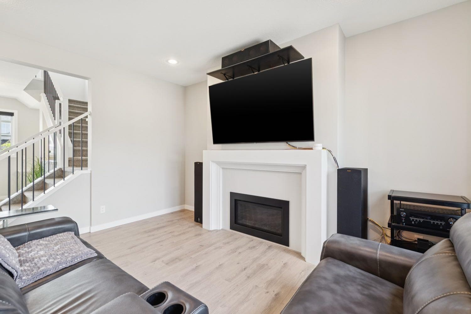 67 Coopersfield Park SW