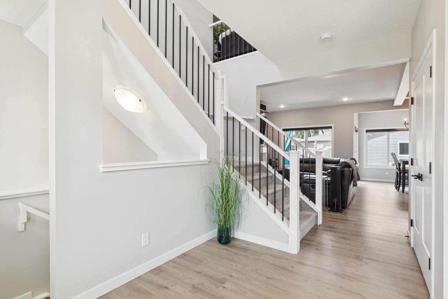 67 Coopersfield Park SW