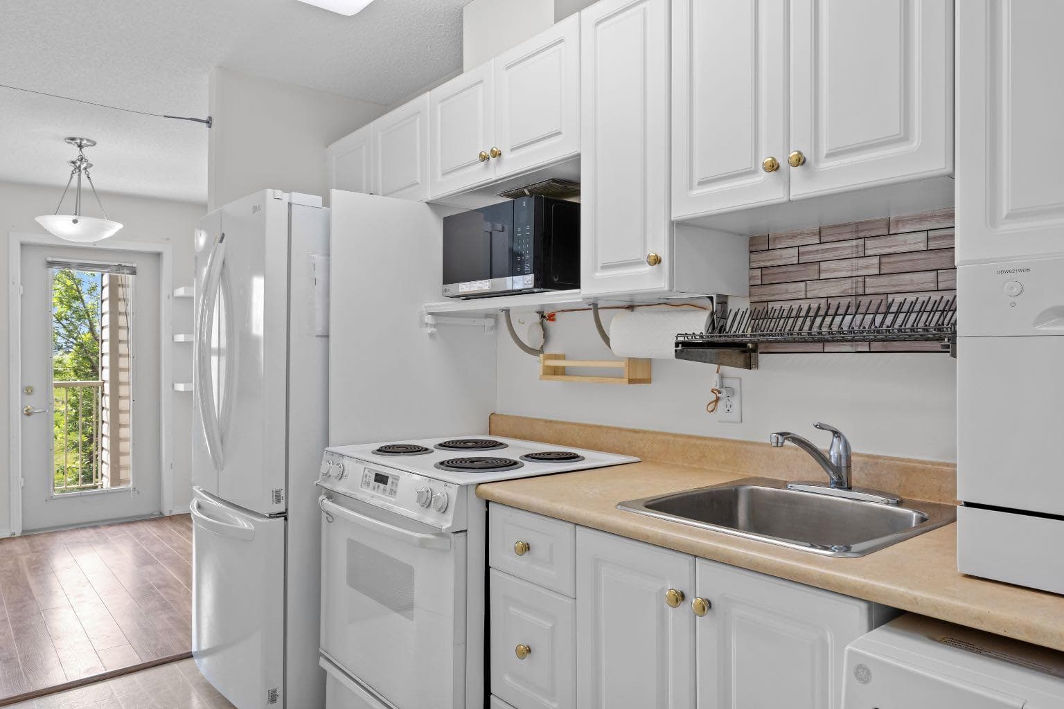 325, 5000 Somervale Court SW