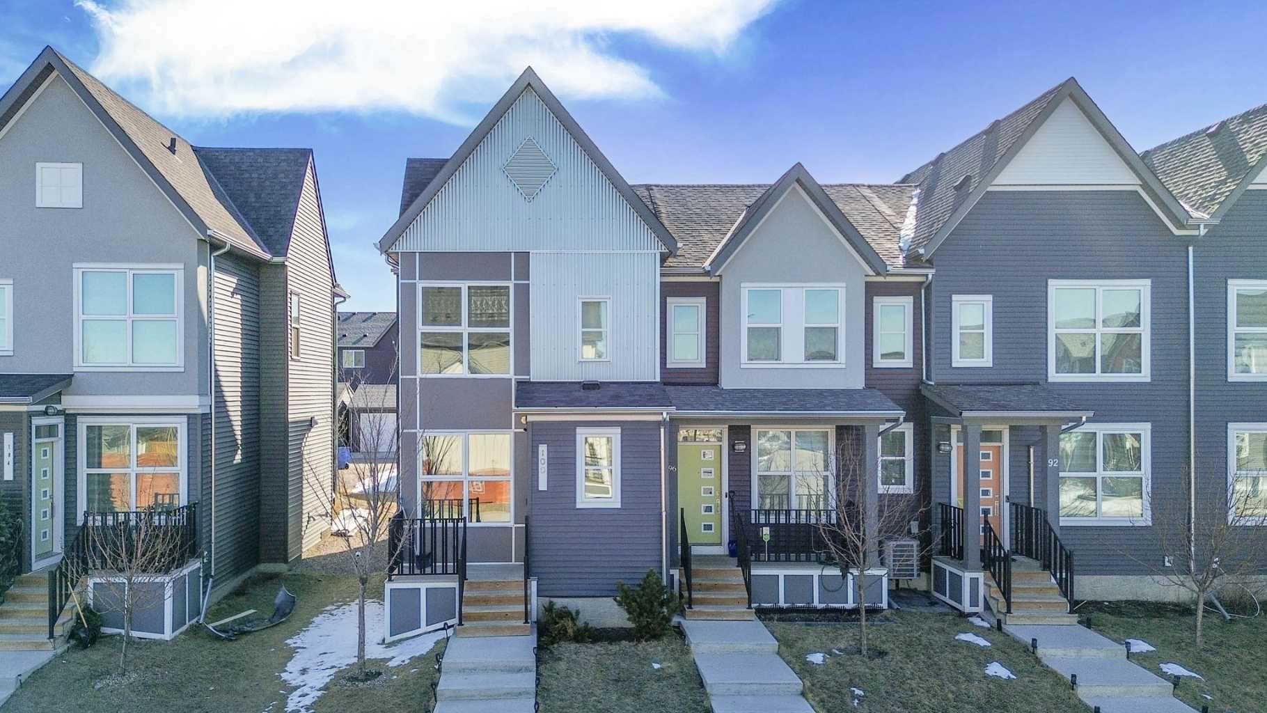 100 Carringvue Way NW