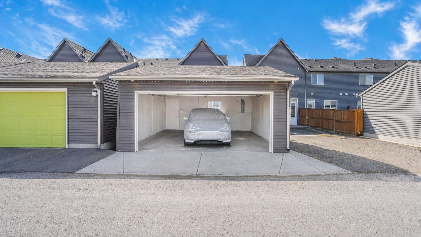 100 Carringvue Way NW