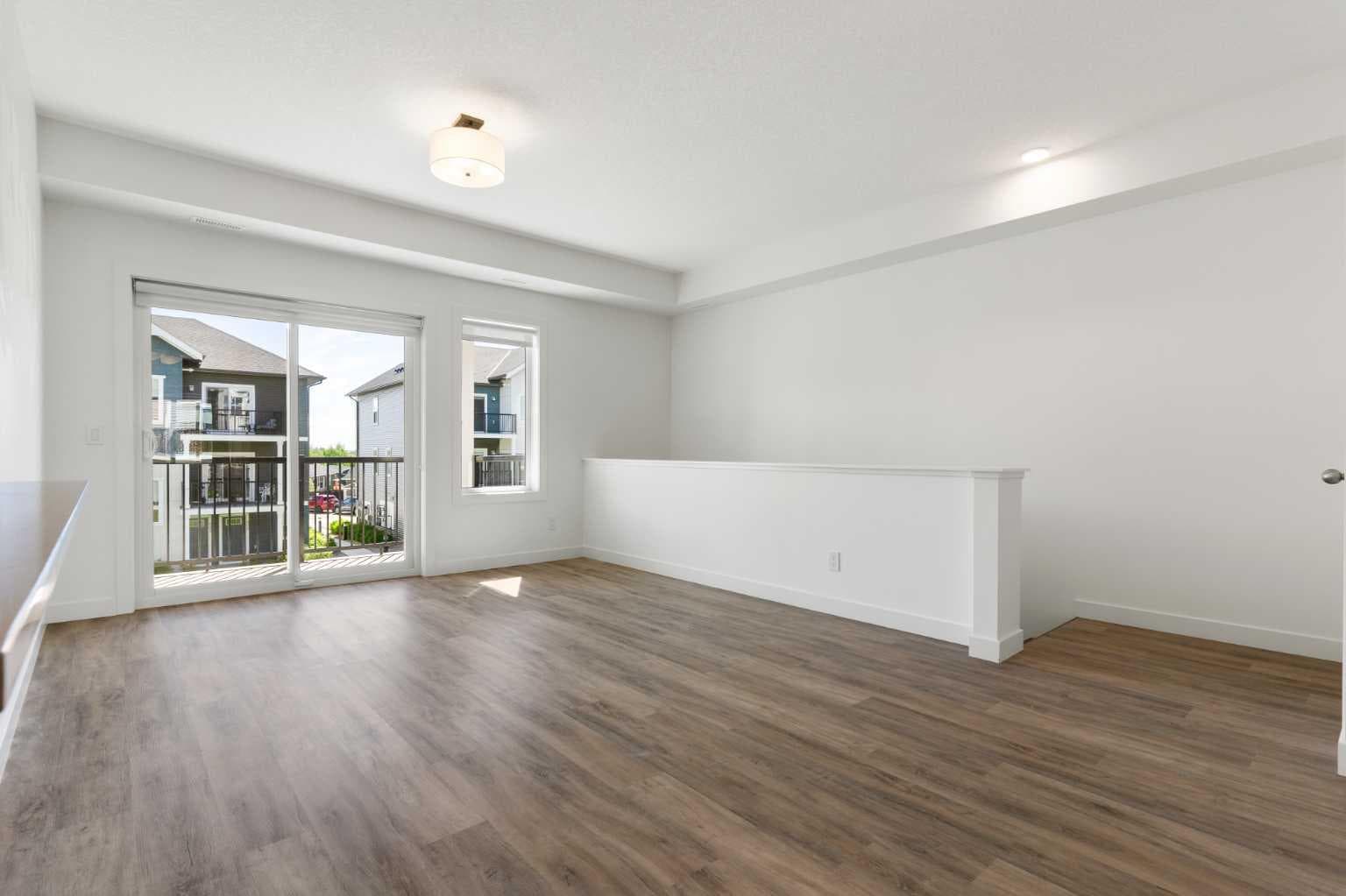 1804, 24 Rivercrest Drive 