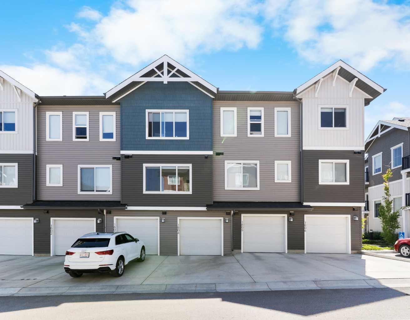 1804, 24 Rivercrest Drive 