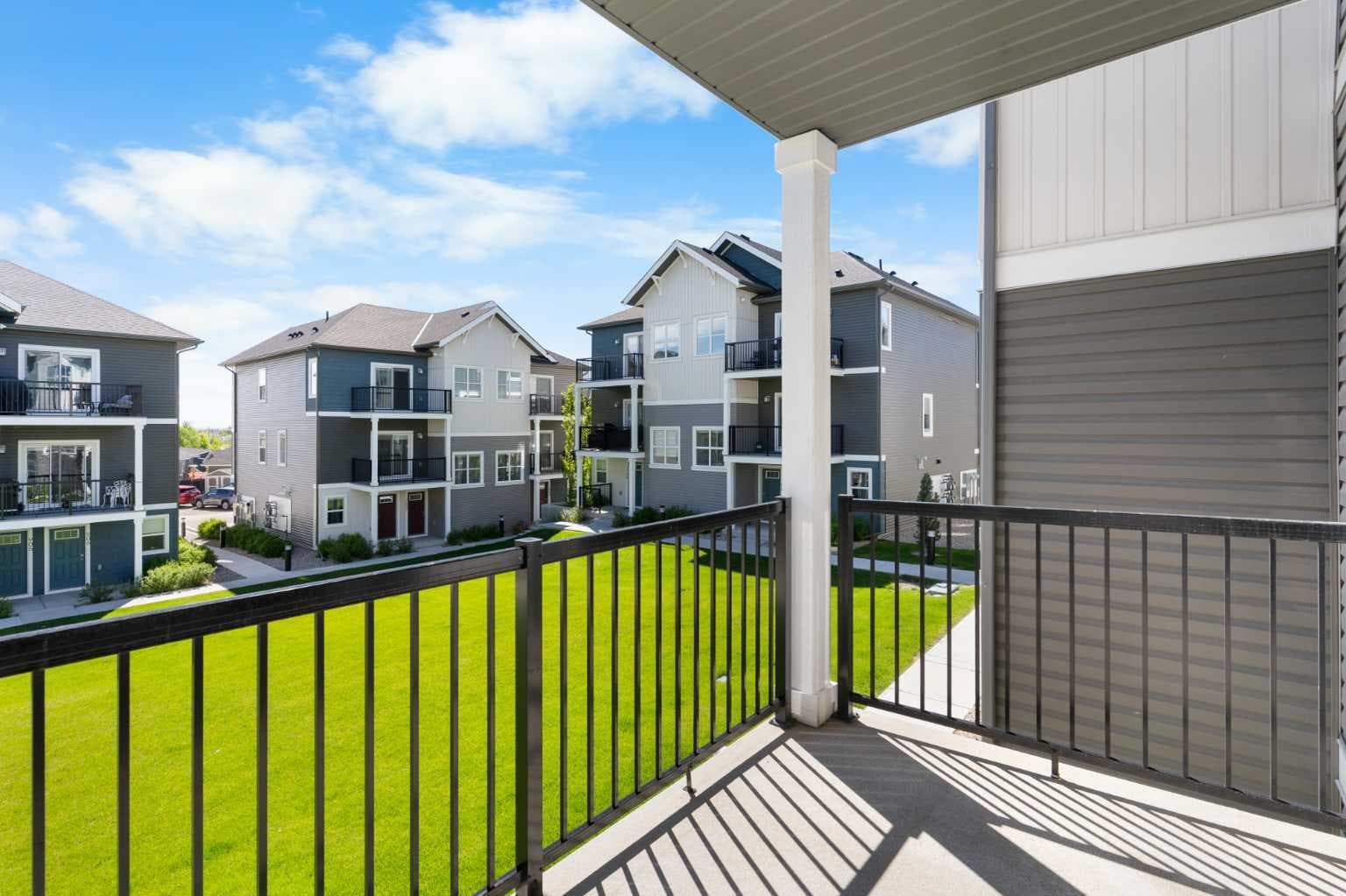 1804, 24 Rivercrest Drive 