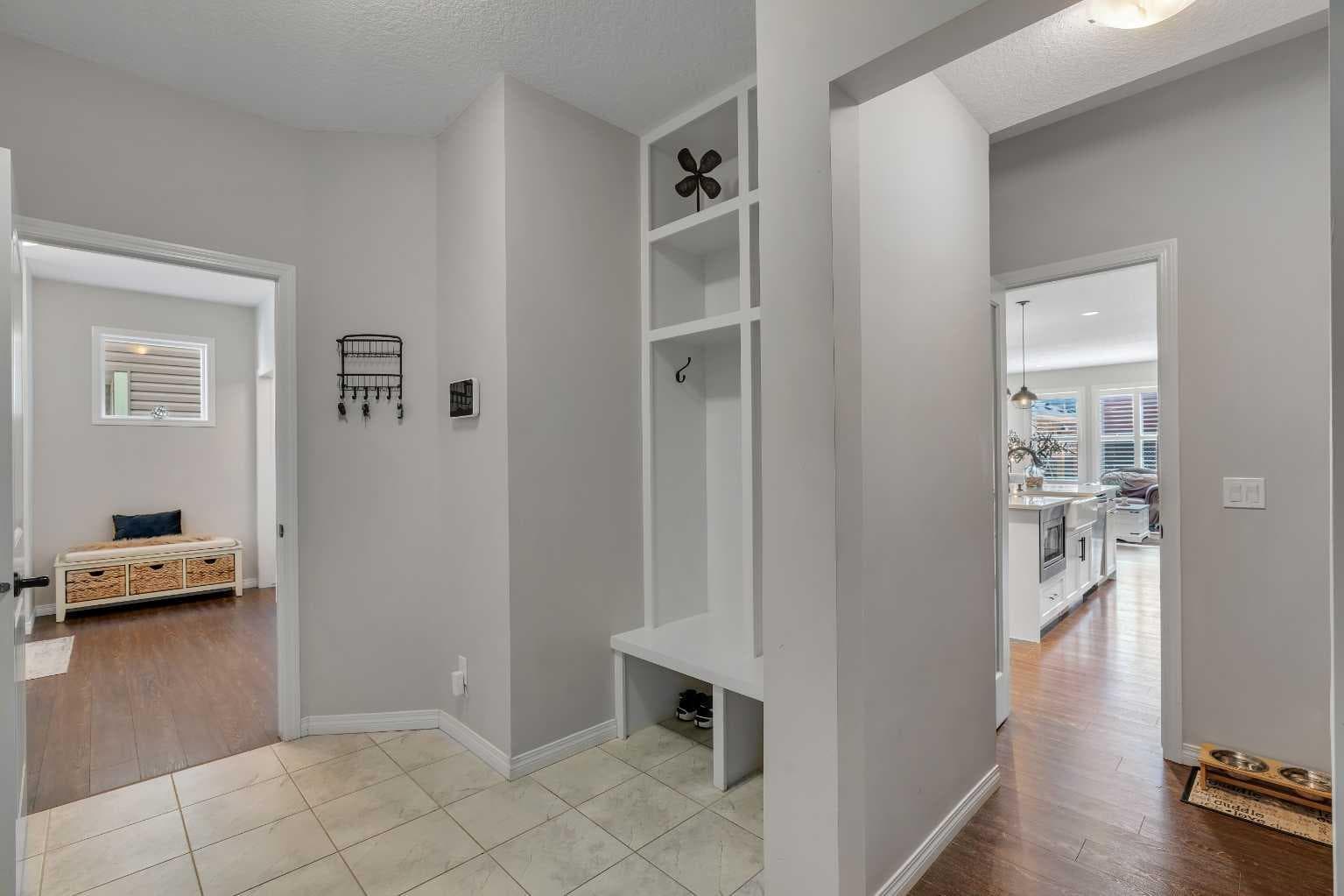 203 Bayview Circle SW