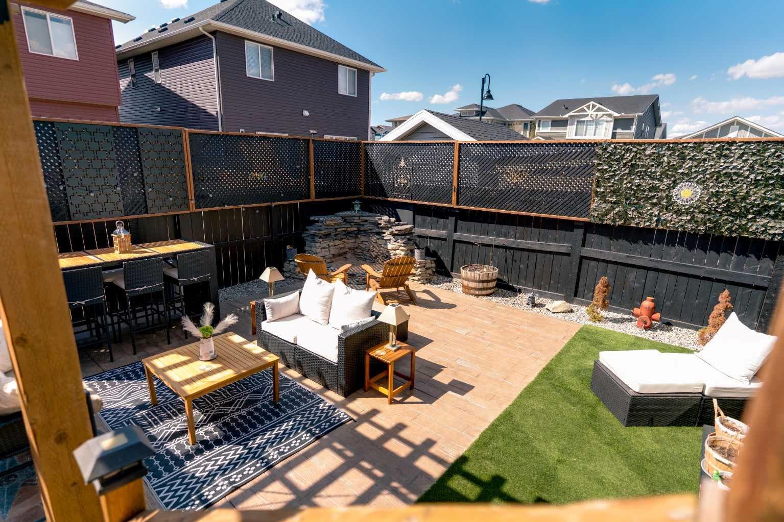 203 Bayview Circle SW