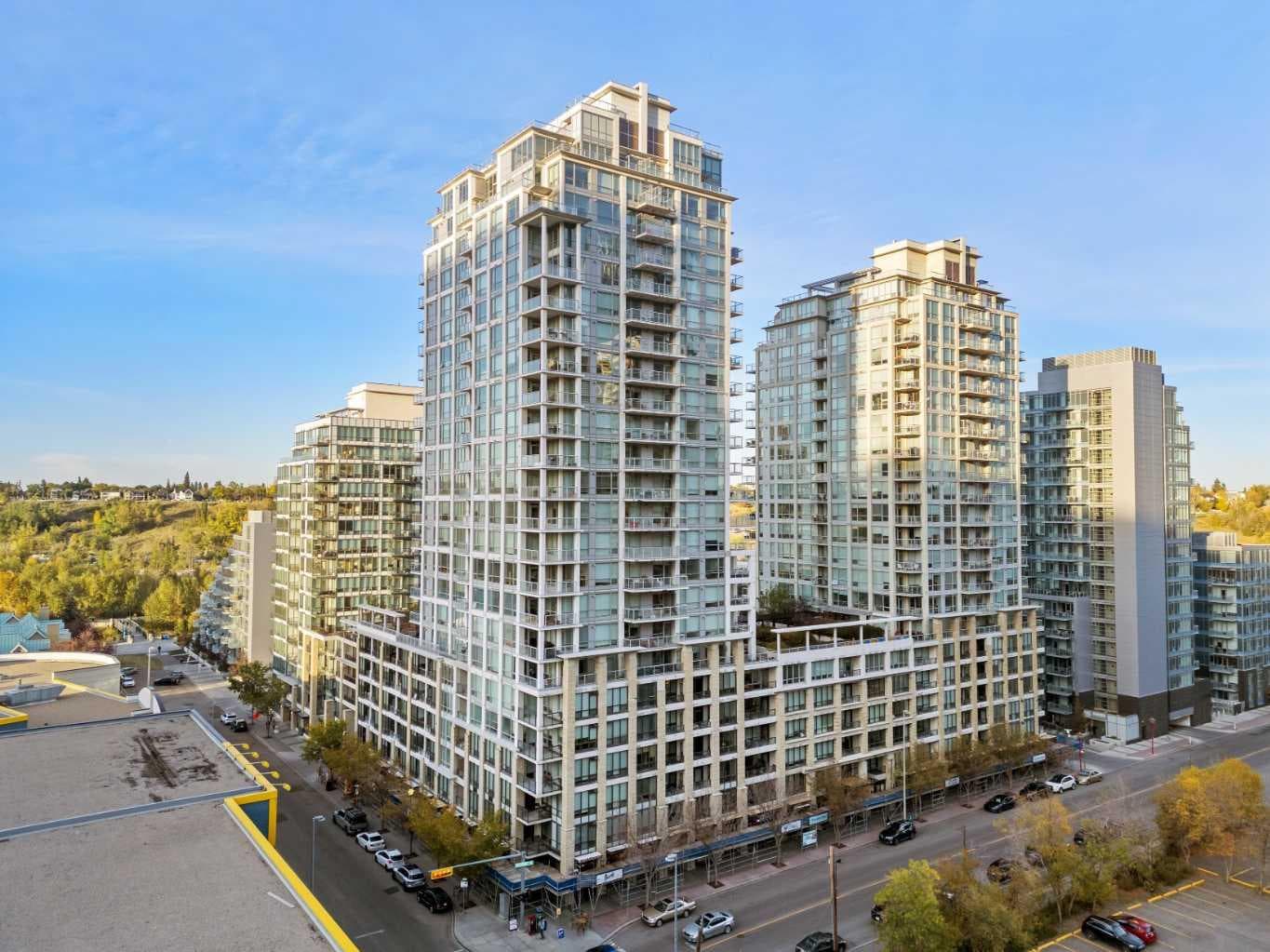 1712, 222 Riverfront Avenue SW