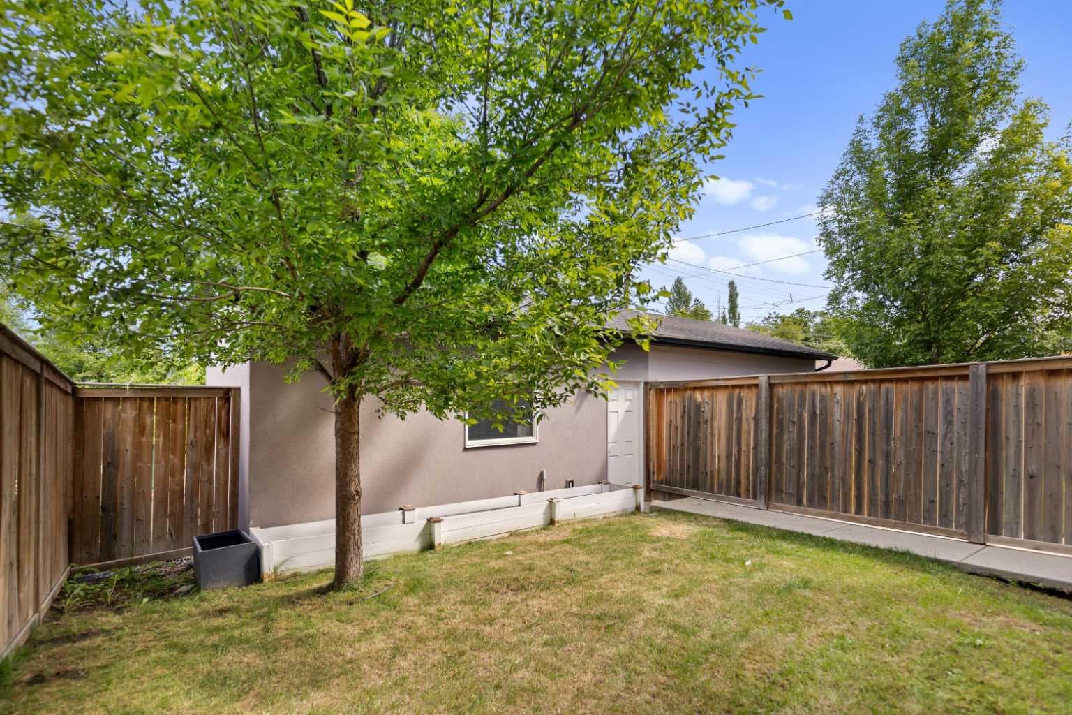 124 25 Avenue NE