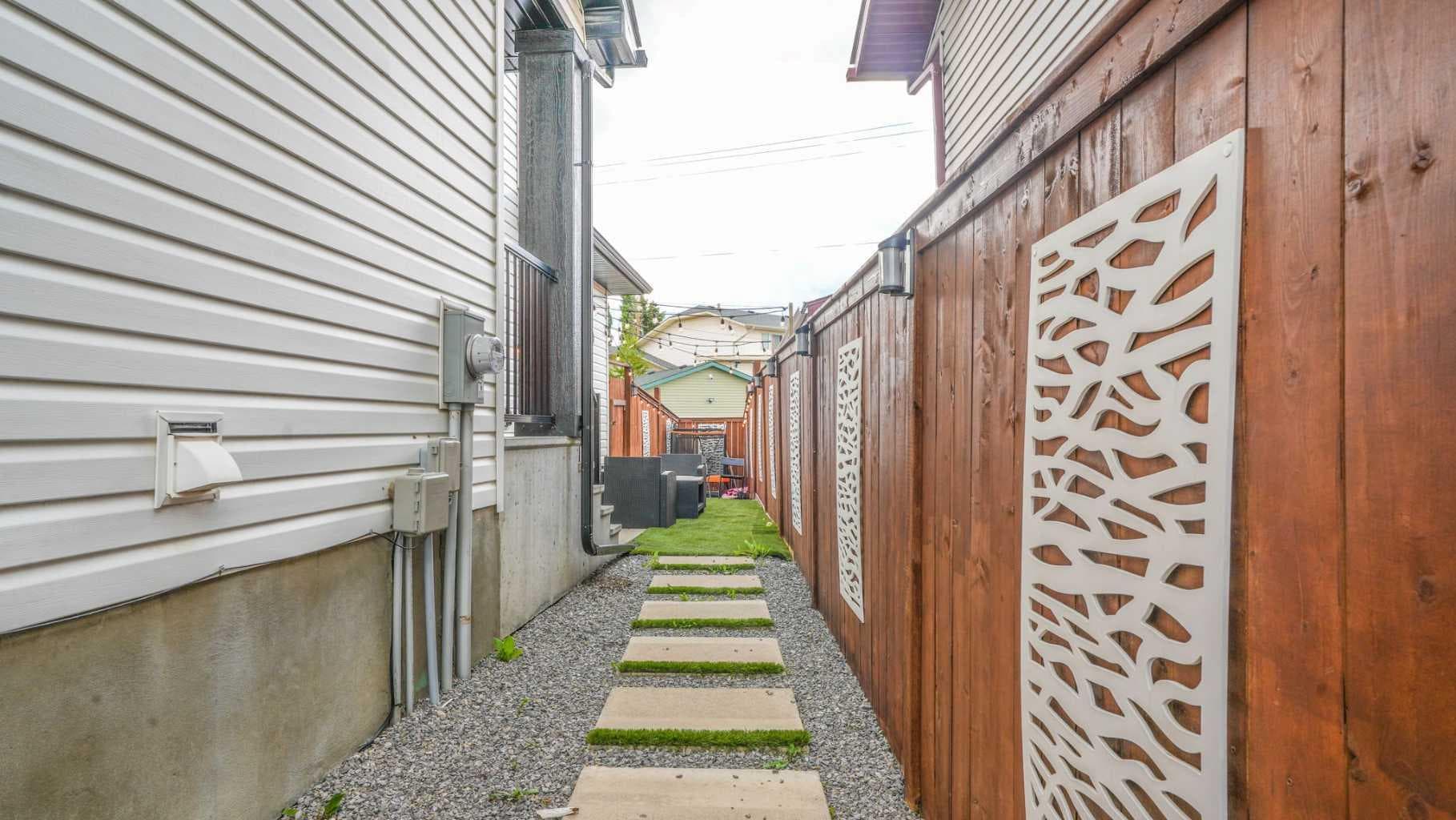 51 Tararidge Drive NE