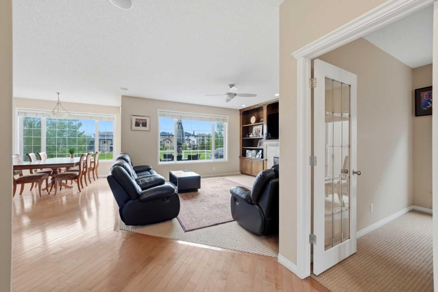 106 Panatella Crescent NW