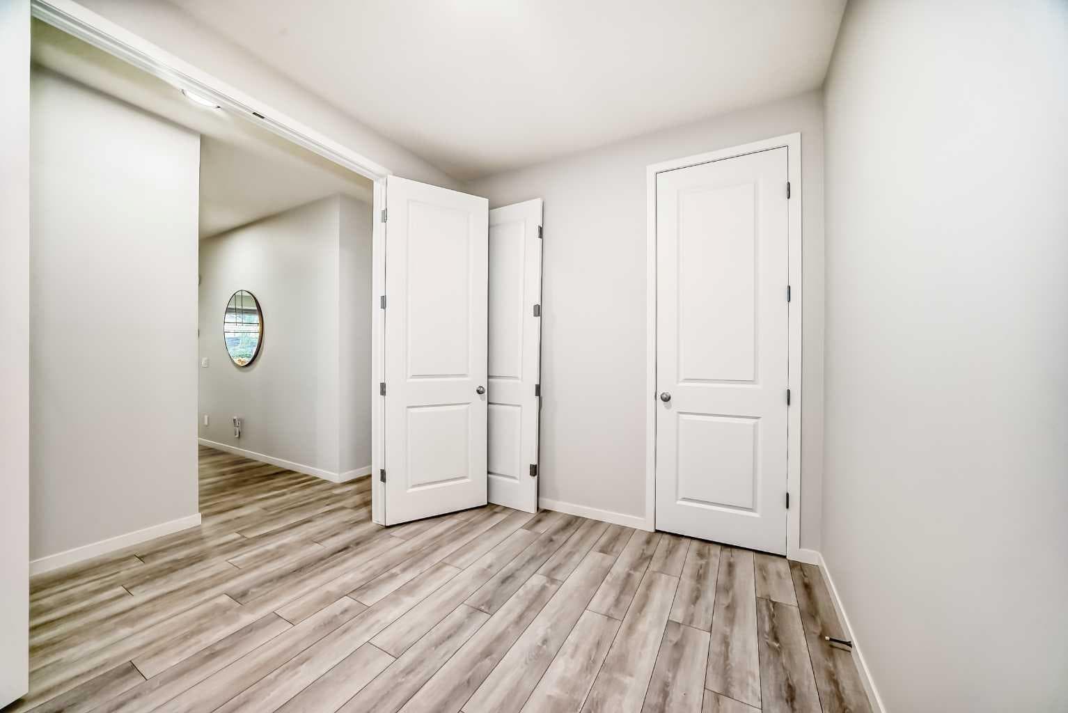 305 Edith Road NW