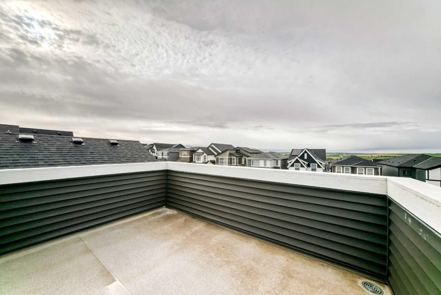 305 Edith Road NW