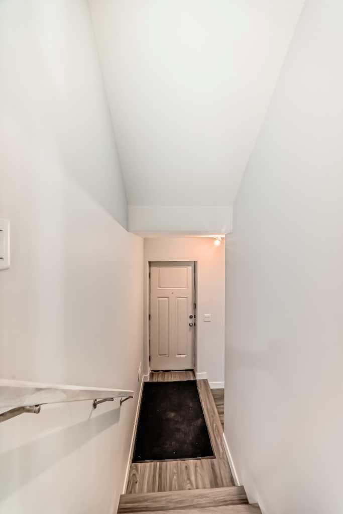 305 Edith Road NW