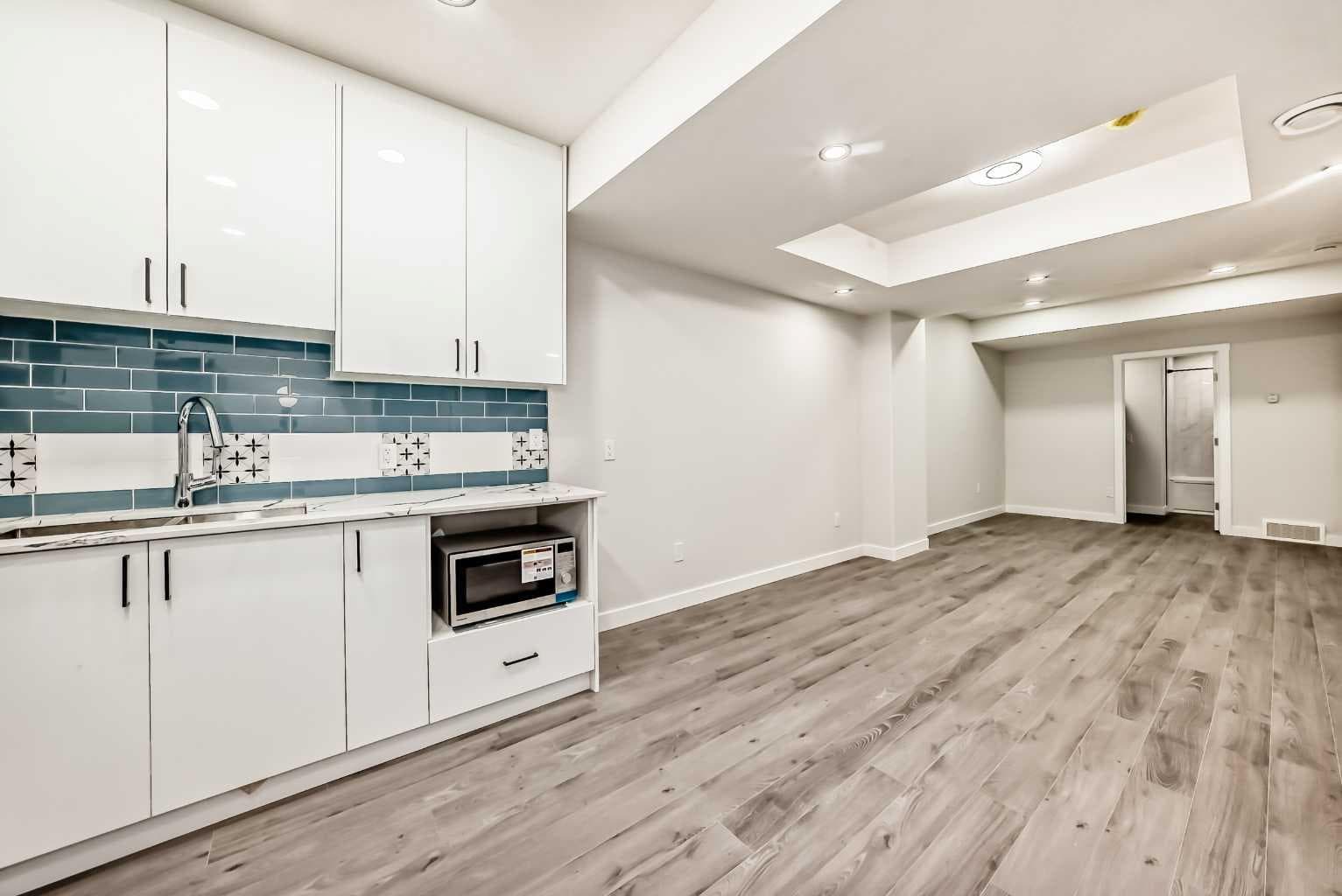 305 Edith Road NW