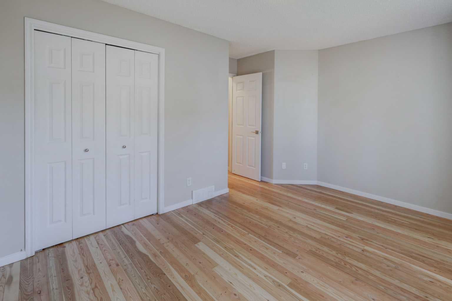 7 Canoe Close 