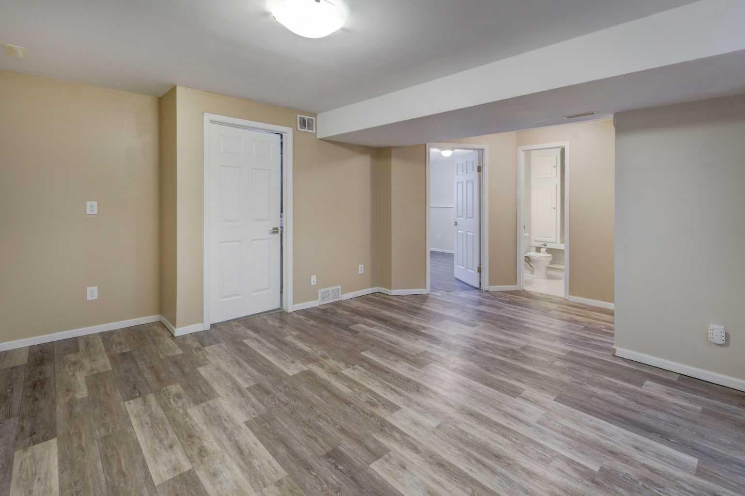 7 Canoe Close 