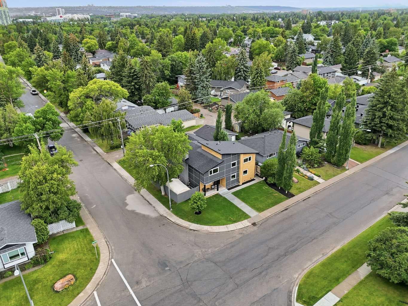 349 Capri Avenue NW