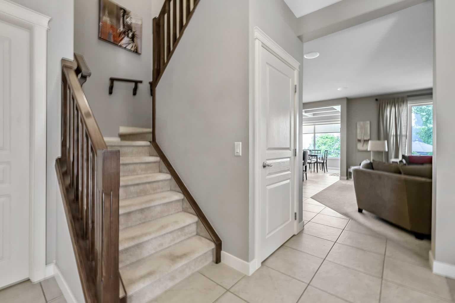 78 Cranberry Avenue SE