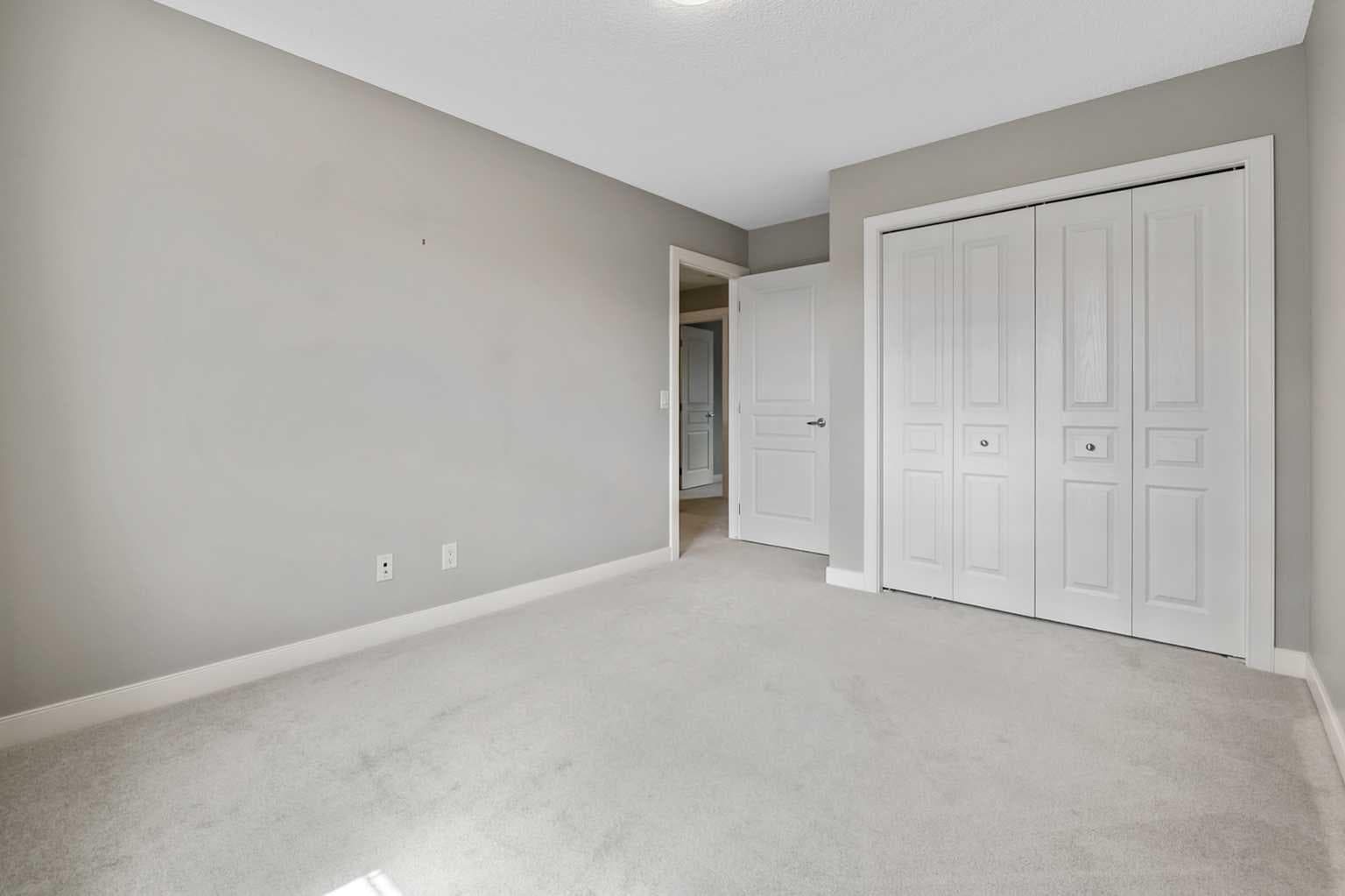 78 Cranberry Avenue SE