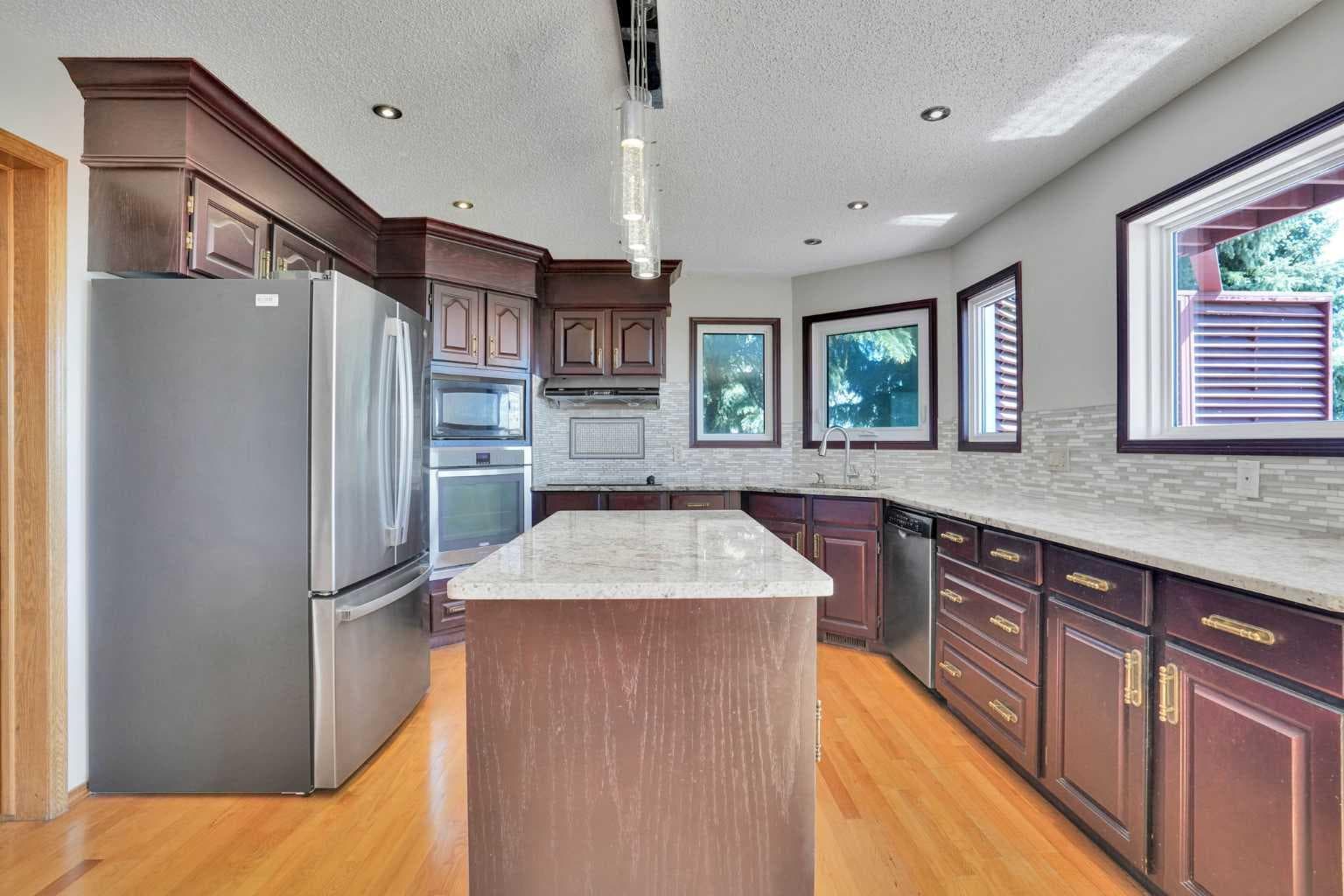 88 Edelweiss Drive NW