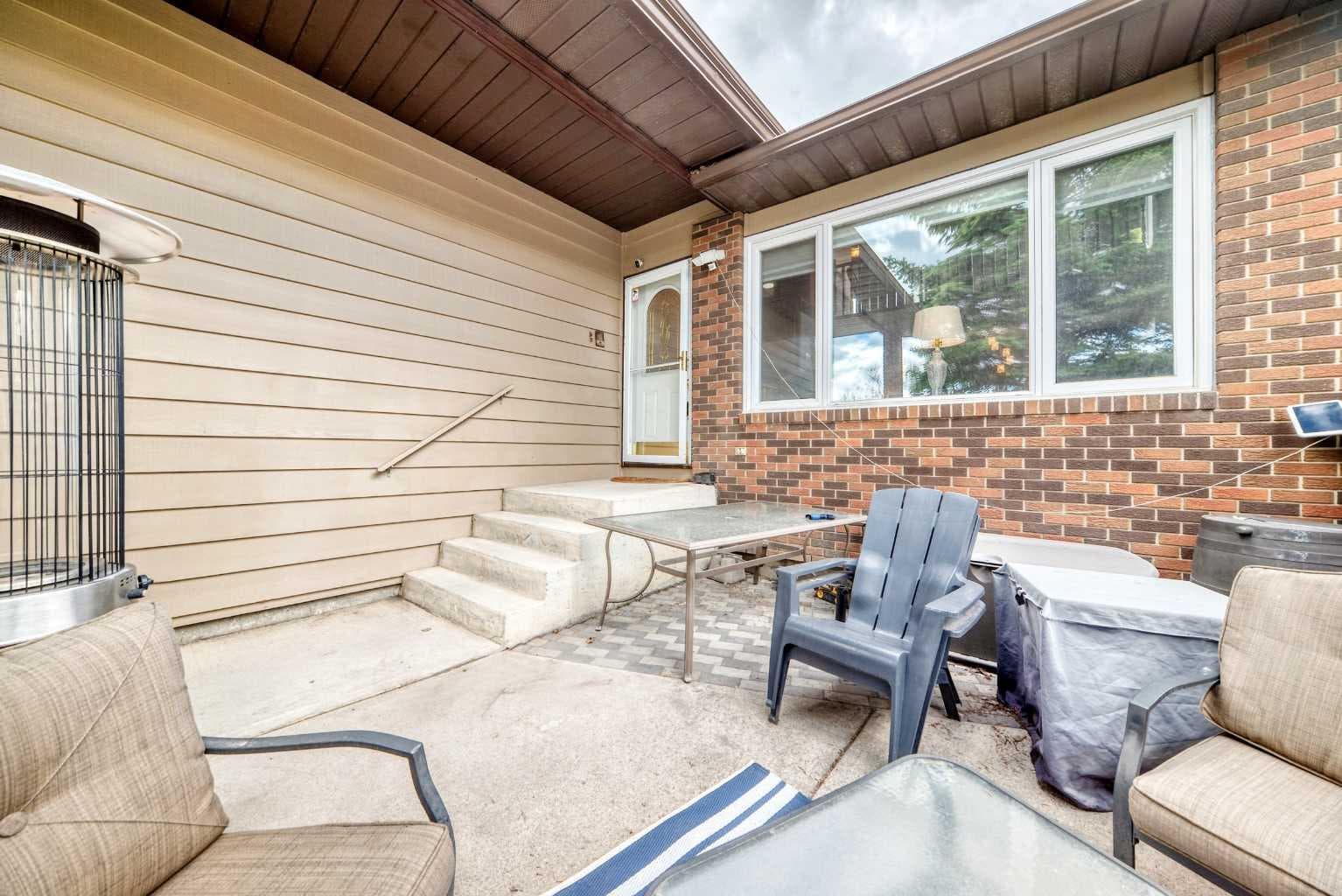 88 Castlefall Way NE