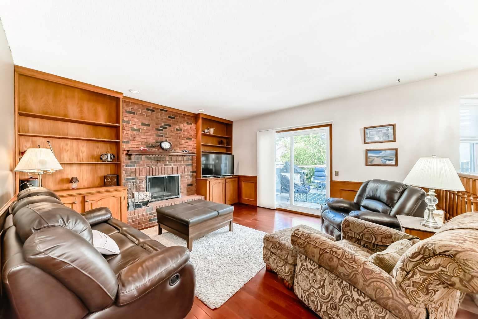 88 Castlefall Way NE