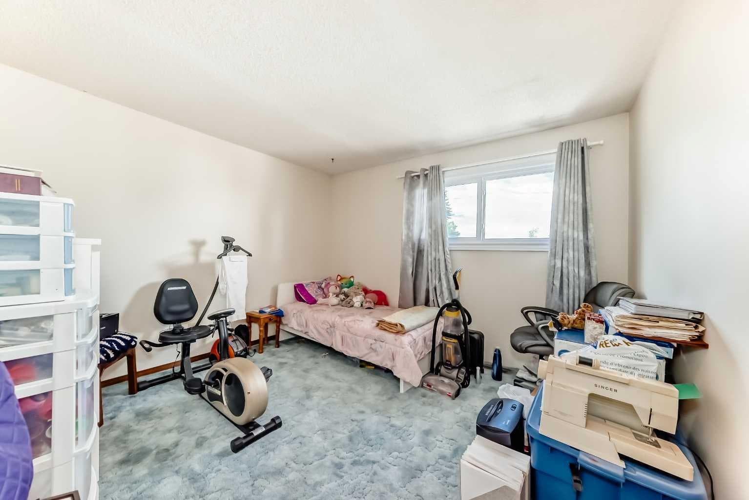 88 Castlefall Way NE