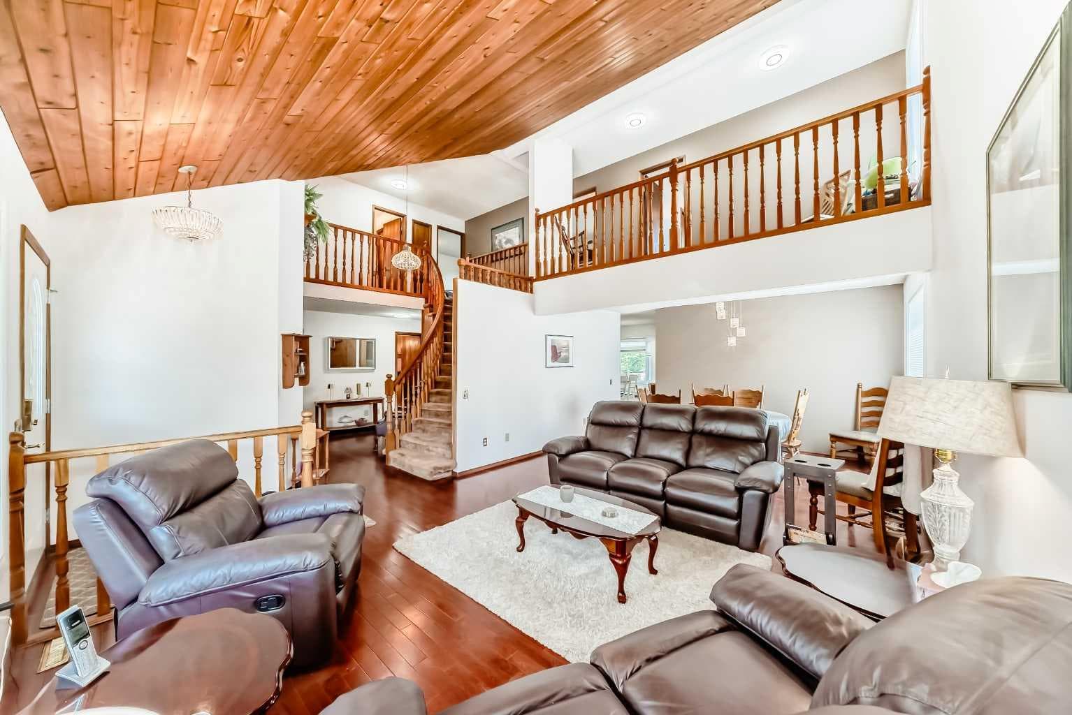88 Castlefall Way NE