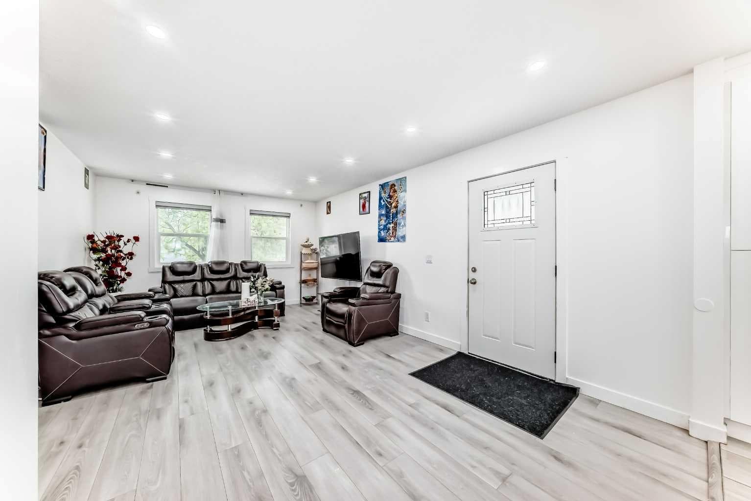 611 Penbrooke Road SE