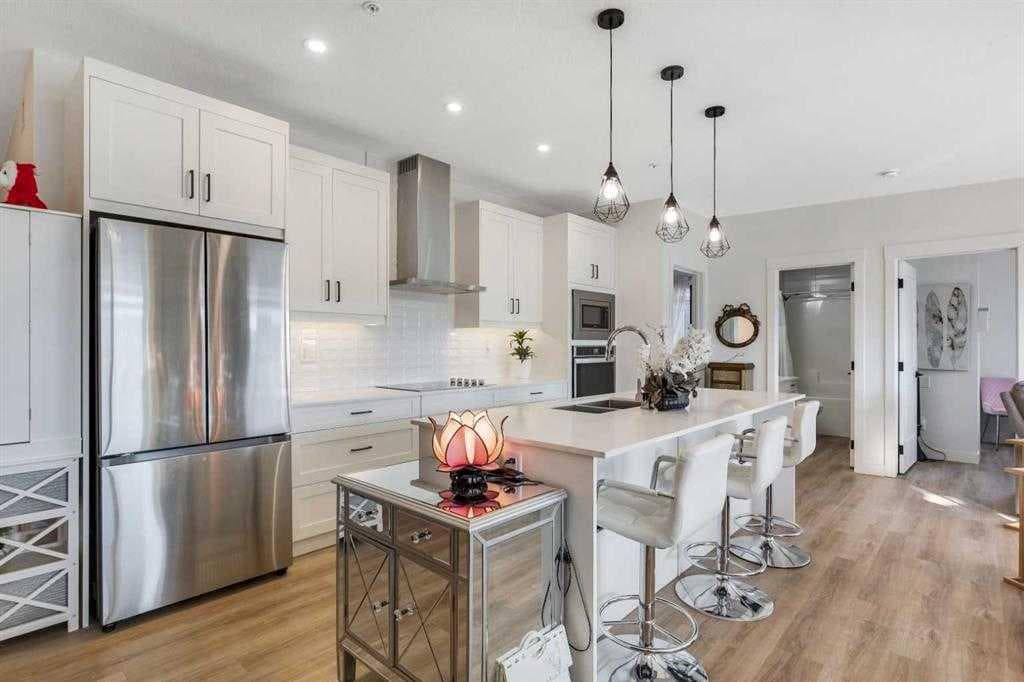 116, 10 Sage Hill  NW