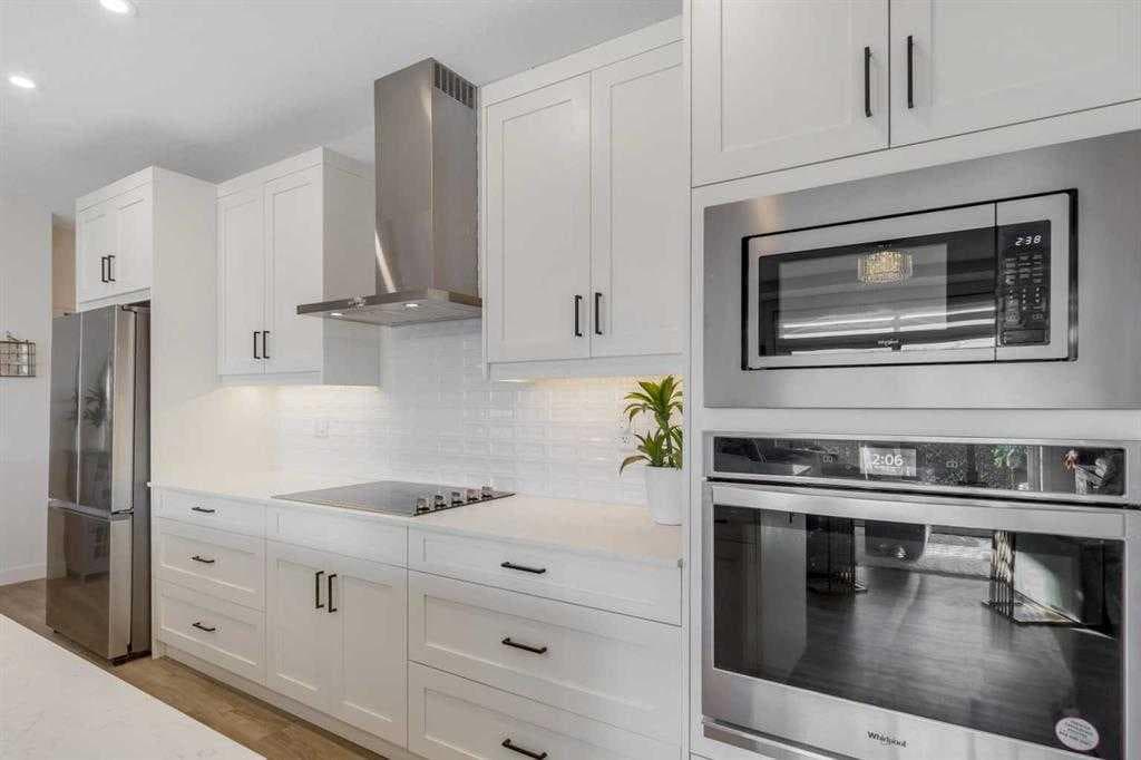 116, 10 Sage Hill  NW