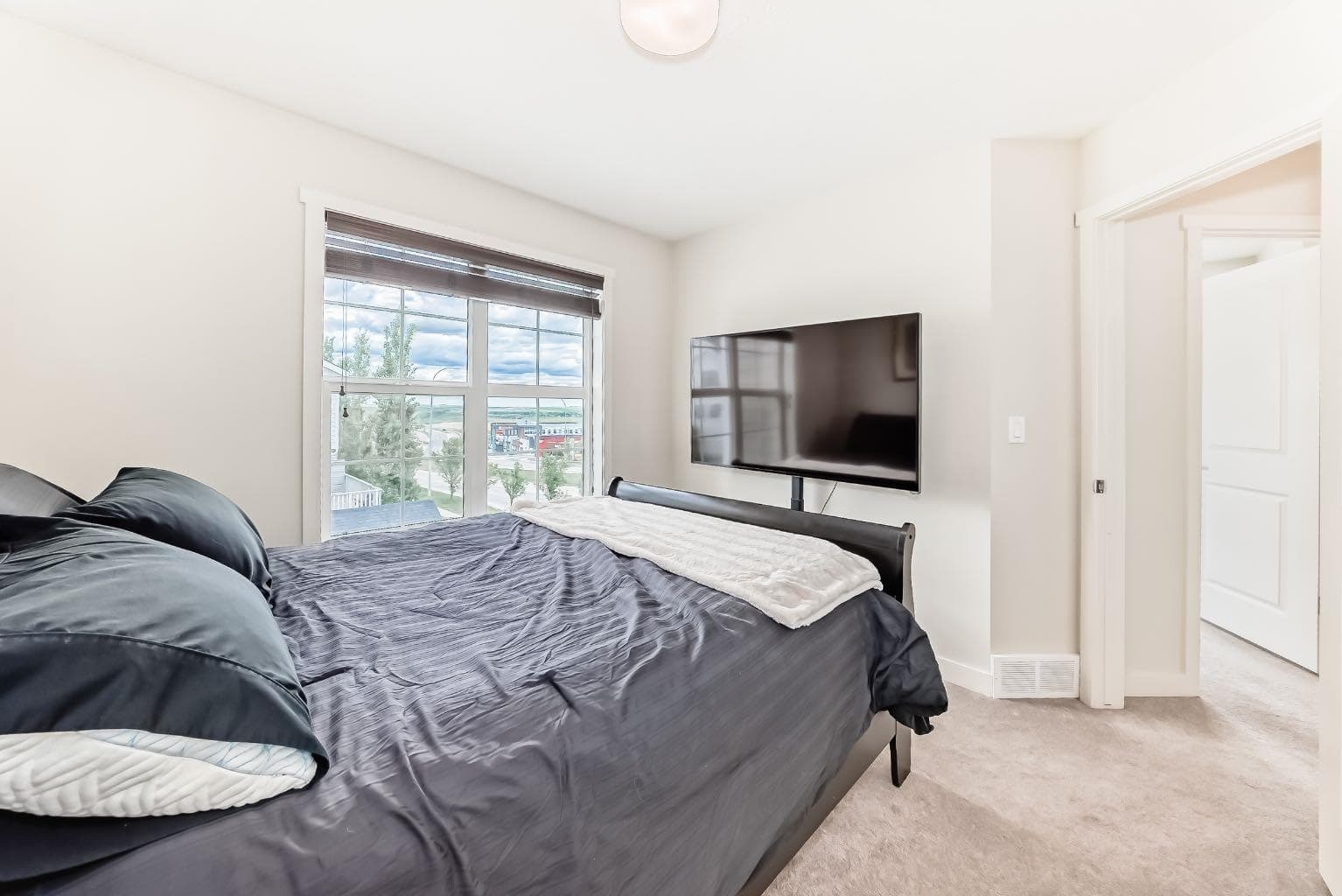 6 Nolan Hill Gate NW