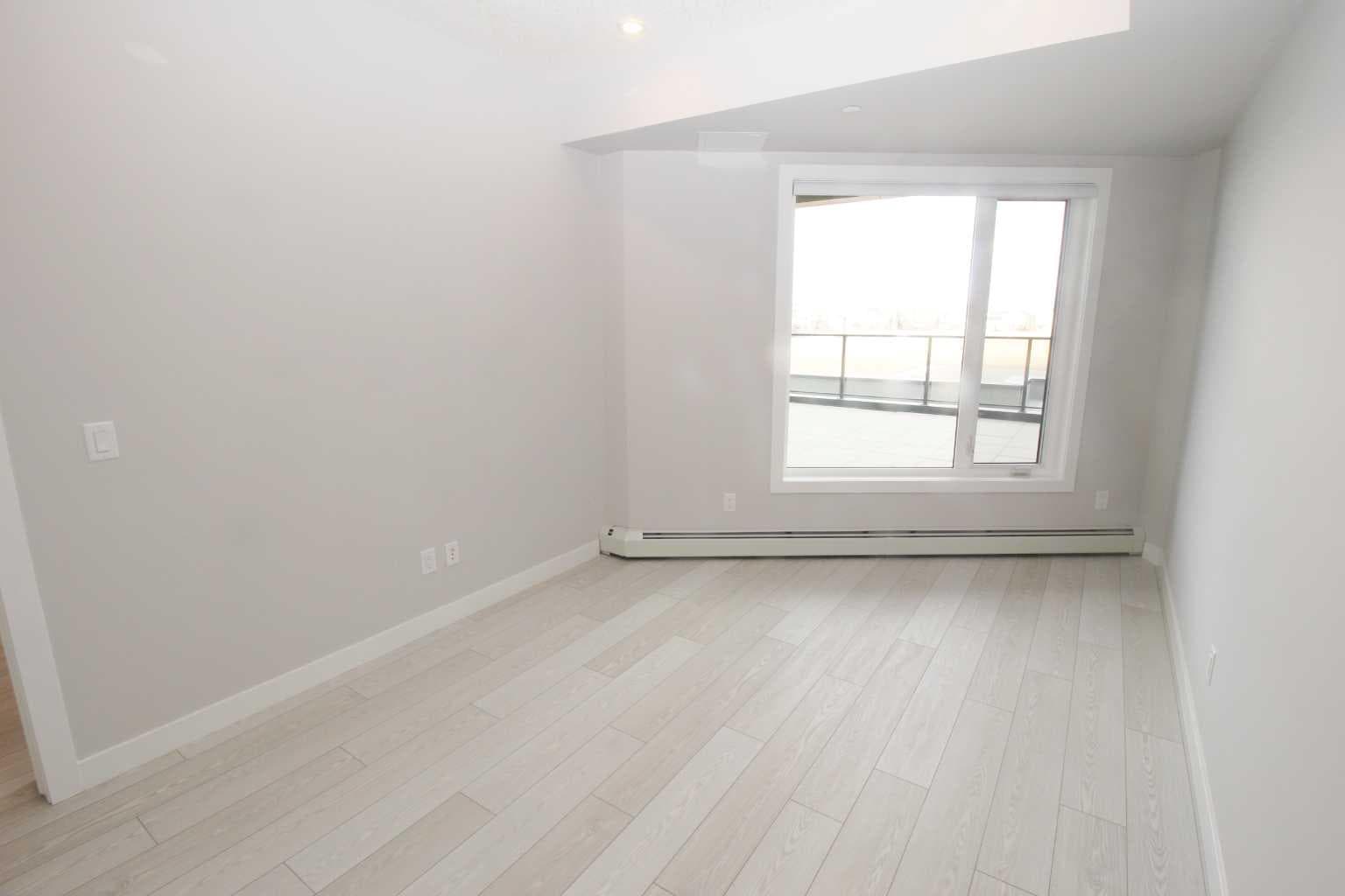 214, 8370 Broadcast Avenue SW