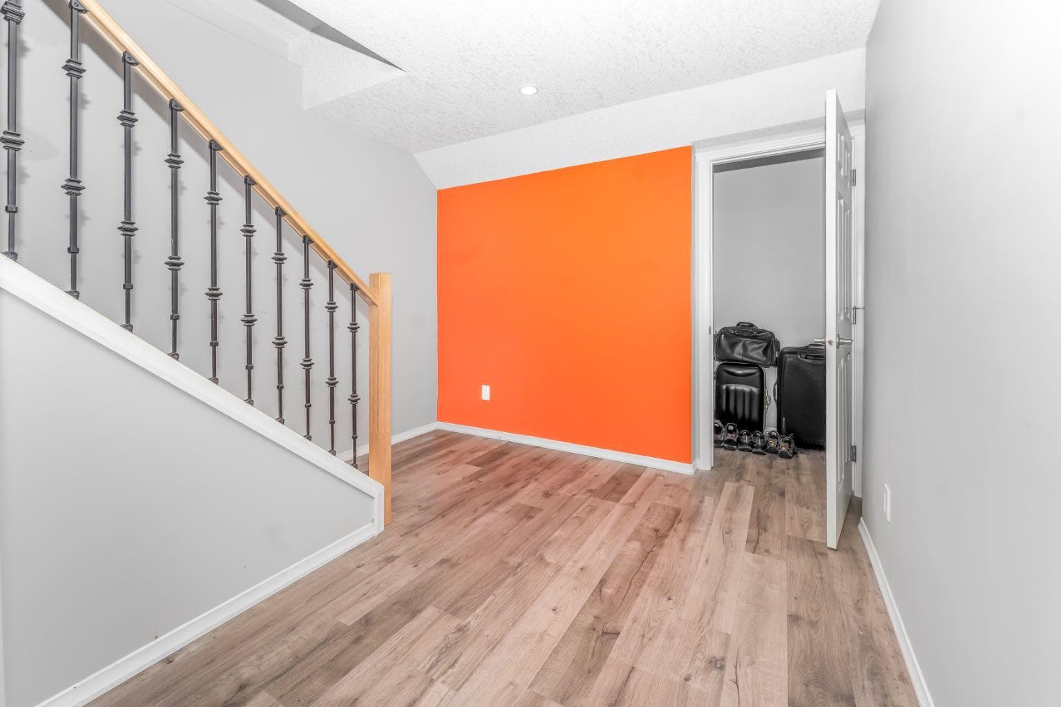 369 Martinwood Place NE
