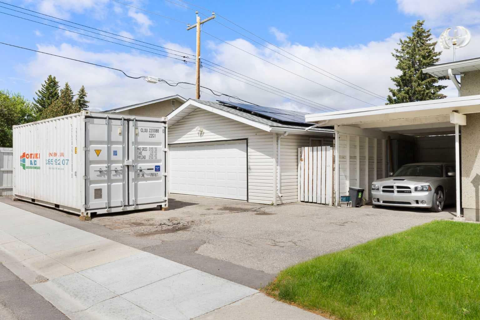 1016 Hunterdale Place NW