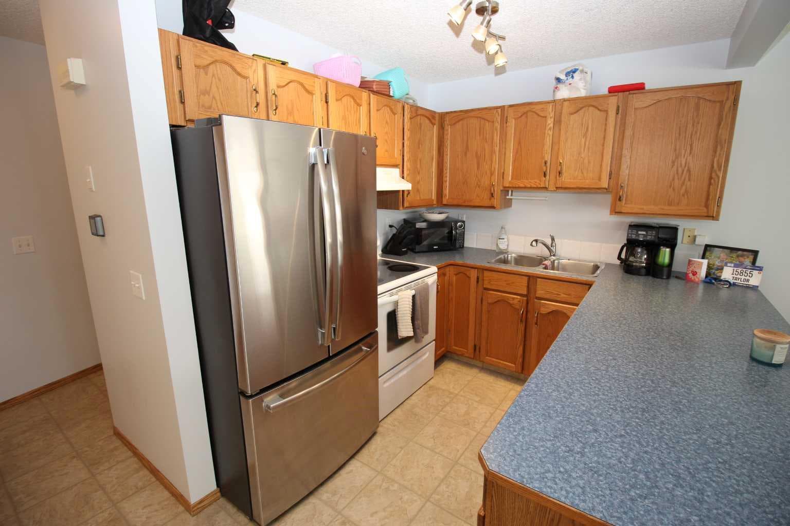 215 Millview Green SW